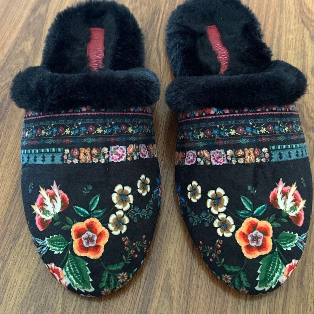 Johnny Was Ardell bohemian soft faux for slipper floral black red size 9